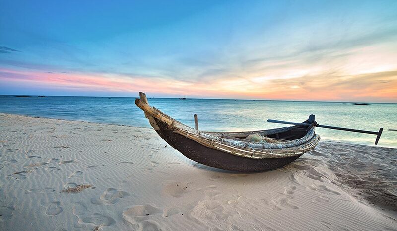 Một thoáng bãi biển Thuận An Huế