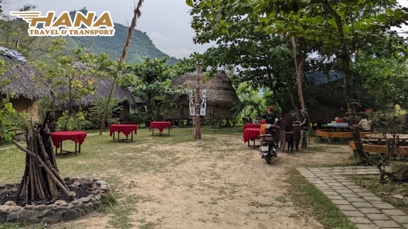 Khám phá Làng Toom Sara đẹp và độc đáo ẩn sau rừng xanh