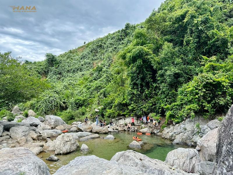 Giá vé suối mơ Đà Nẵng phù hợp với nhiều đối tượng khách hàng