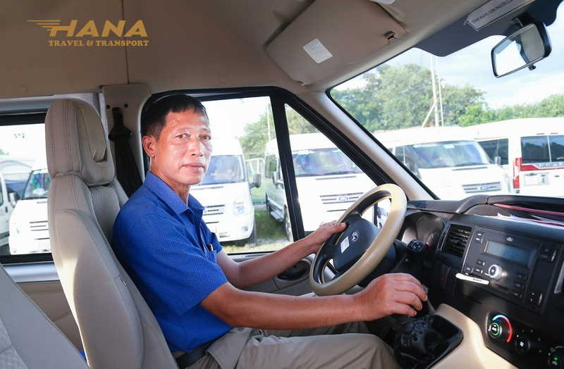 Thuê xe Hana luôn đảm bảo đội ngũ tài xế có tay lái vững vàng chắc chắn