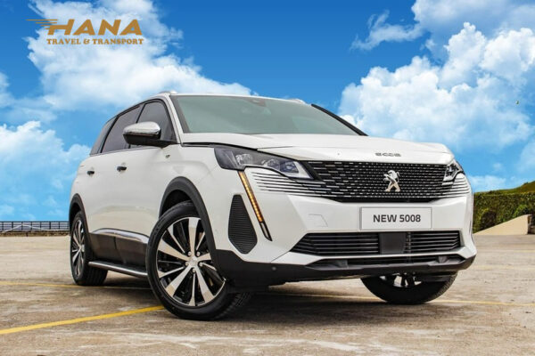 Dịch vụ cho thuê xe Peugeot 5008 tại Thuê Xe Hana nổi bật với dàn xe đời mới