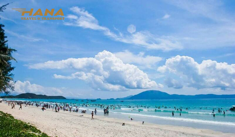 Tắm biển giúp bạn thư thái, nước biển có nhiều chất khoảng tốt cho cơ thể