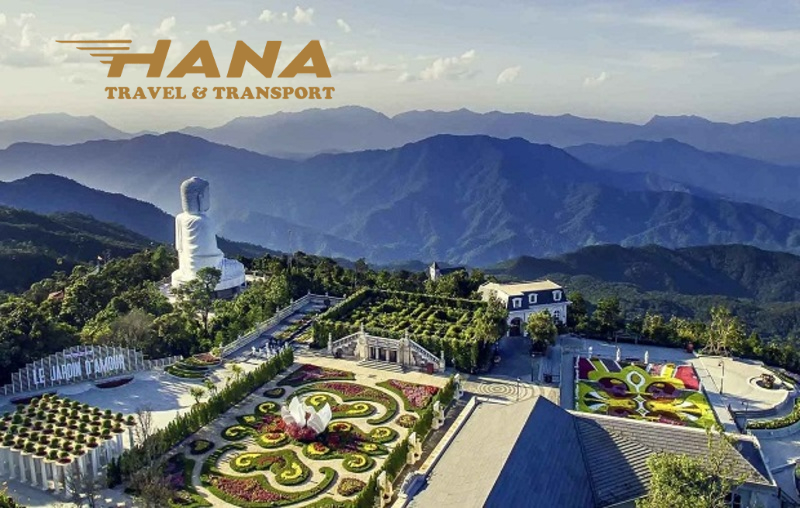 Sương mù trở lại dày đặc hơn, gió lạnh buốt, khiến bạn thực sự cảm nhận được cái lạnh của miền núi cao.
