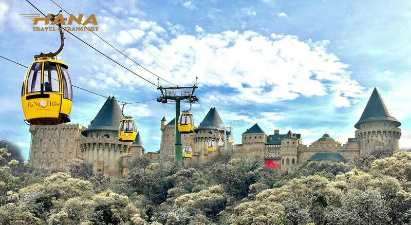 Tuyến 4 Ga Hội An Marseille (Tuyến đi Cầu Vàng) Bắt đầu từ Ga Hội An ở chân núi (độ cao khoảng 400m)Di chuyển qua địa hình đồi núi xanh mướt