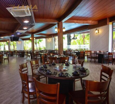 Đi Núi Thần Tài ăn gì ngon và tiết kiệm