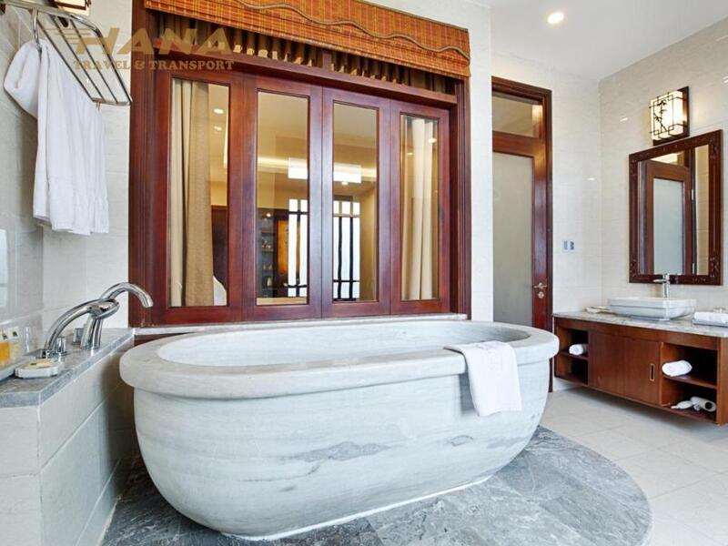 Senior Deluxe & VIP Spa Suite