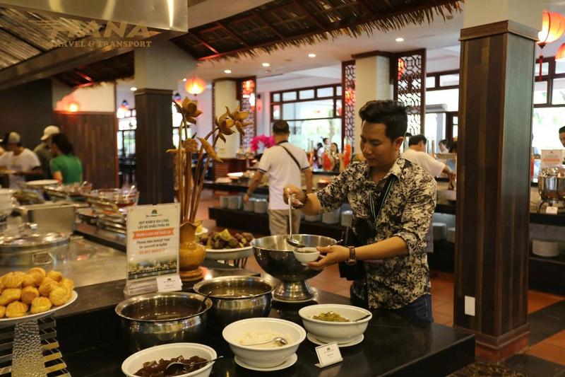 Review ăn buffet ở Núi Thần Tài: Bảng giá & Thực đơn 2026