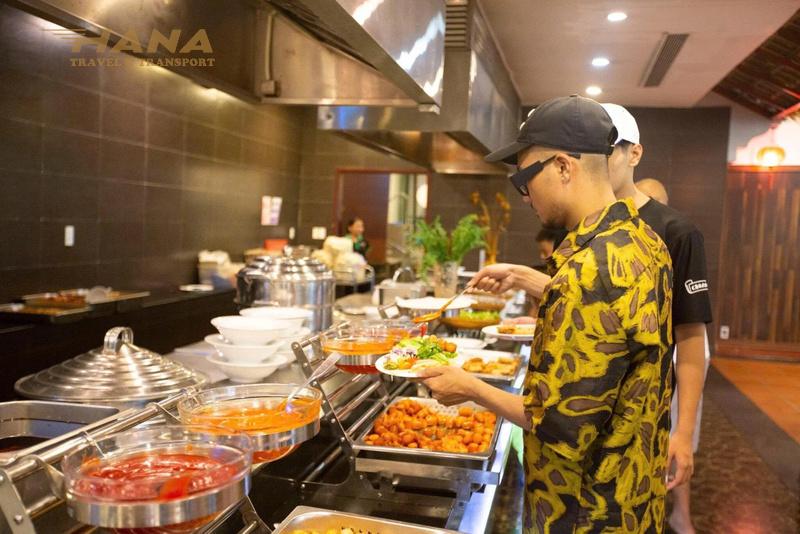 Kinh nghiệm "xương máu" khi đi ăn Buffet tại đây