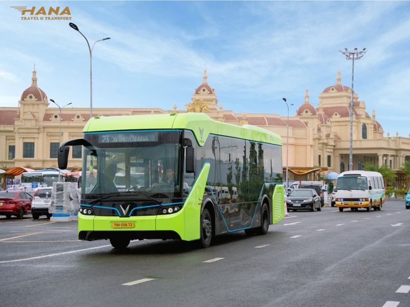 Xe buýt trung chuyển (Shuttle Bus) miễn phí của Vinpearl