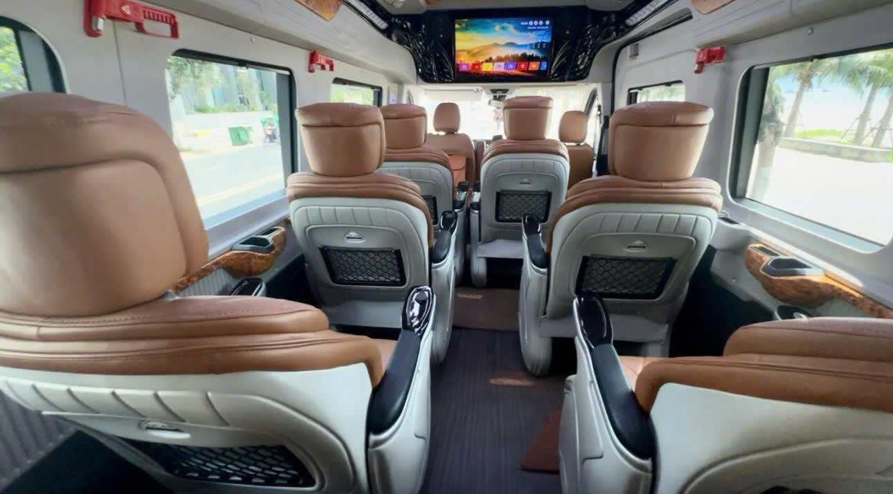 Hình ảnh xe Limousine tại Hana