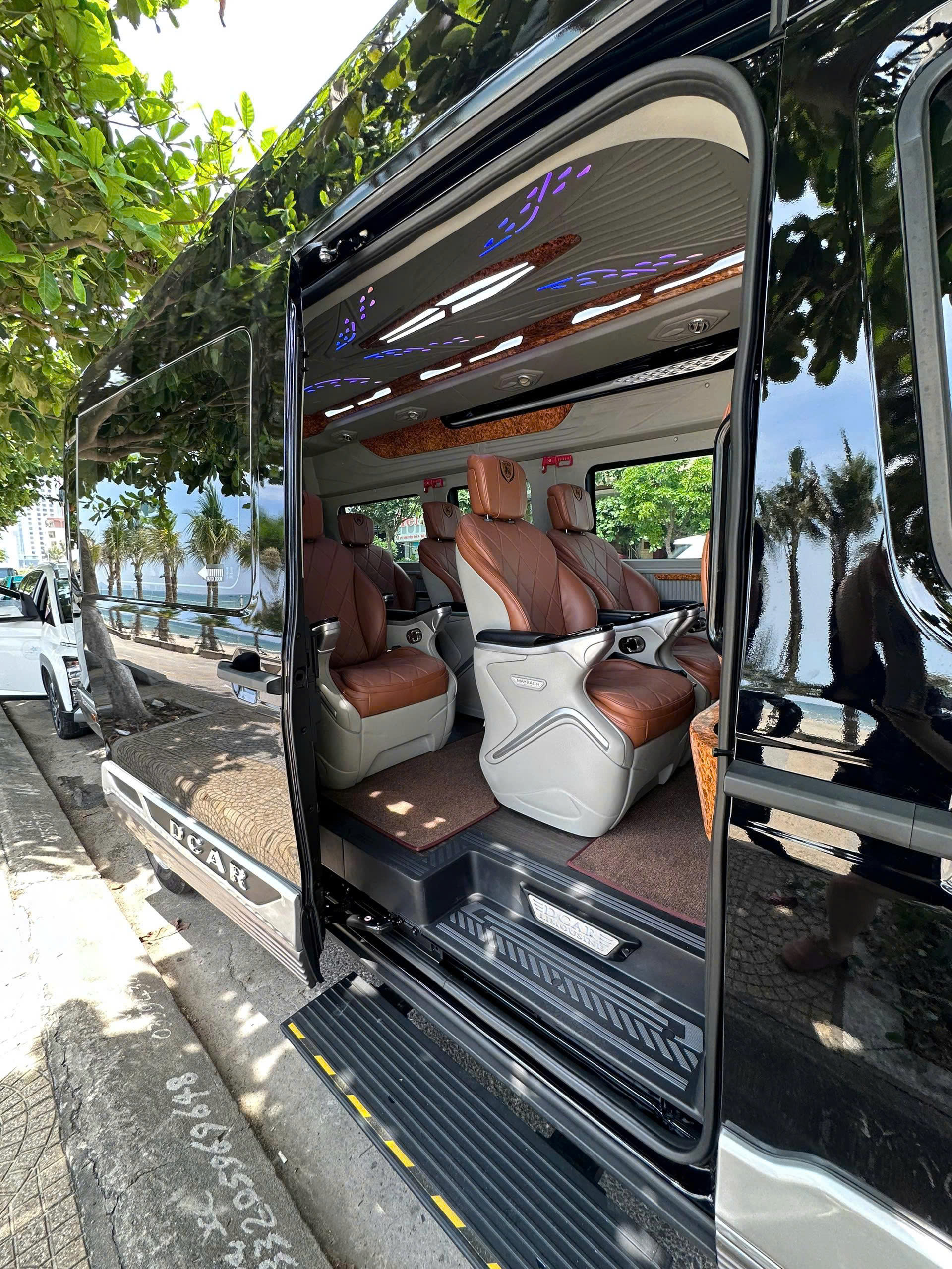 Hình ảnh xe Limousine tại Hana