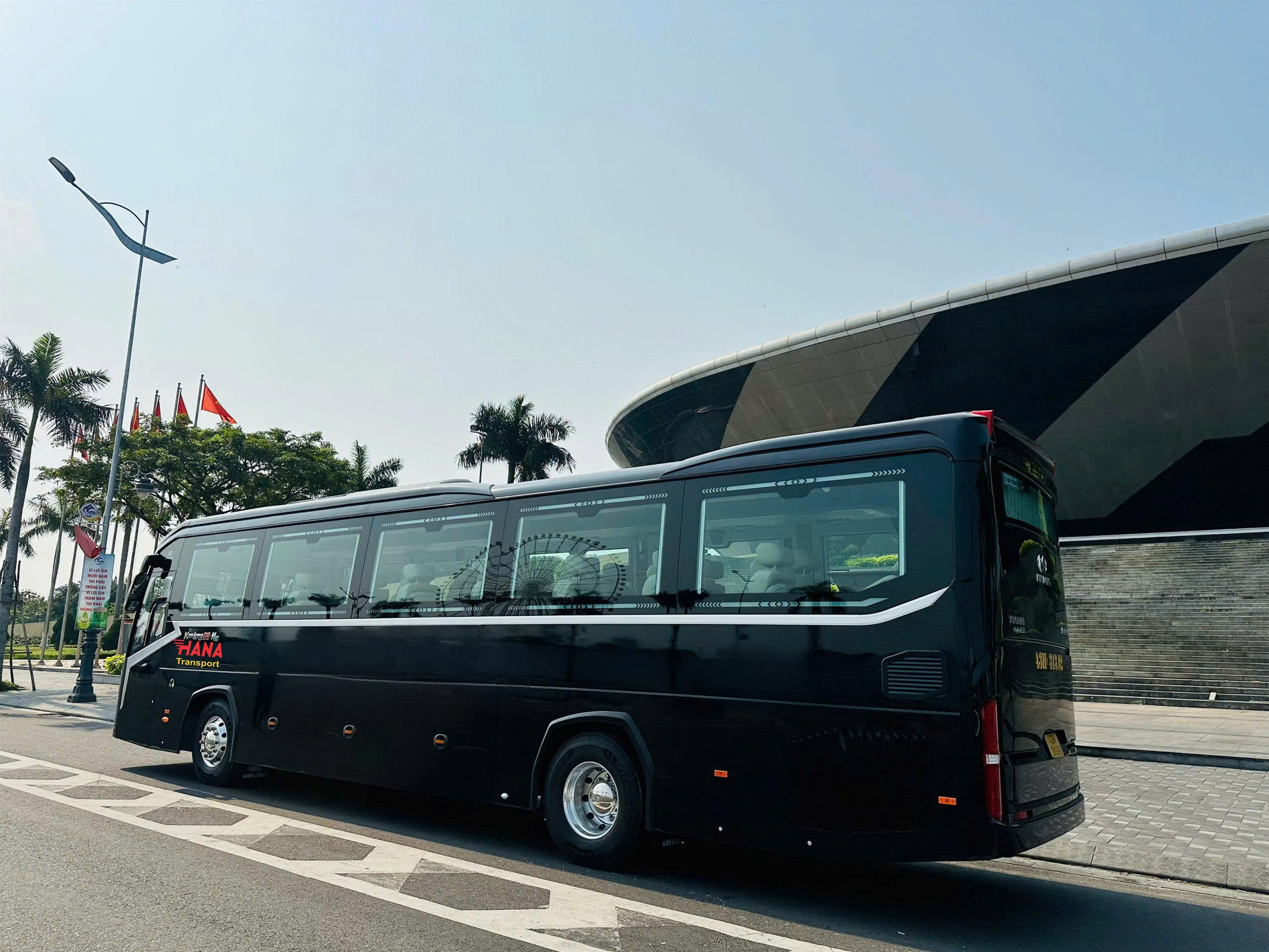 Hình ảnh xe Limousine tại Hana