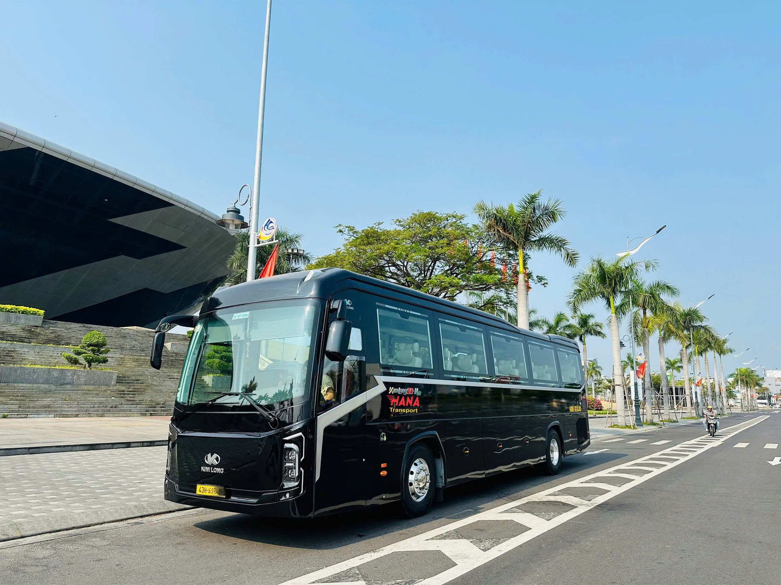Tài xế lái xe lâu năm có nhiều kinh nghiệm